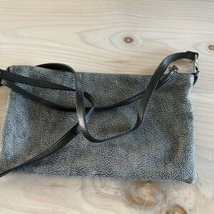 Women's Gray Pebbled Crossbody Bag